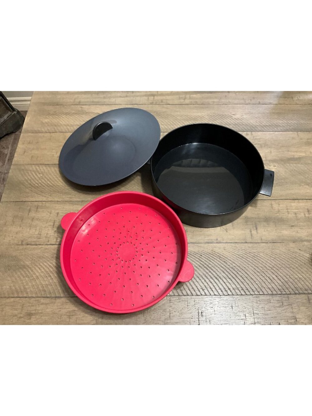 Tupperware Large Microsteamer Steamer Microwave Colander Server